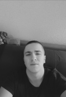 Ищу девушку                                                                          – Фото 1