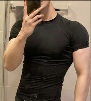 Парень 19 лет хочет найти девушку в Москве – Фото 1