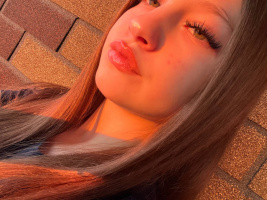 Мне 23. Ищу интересного мужчину и готового приехать для совместного вечера, от 24-60+ лет – Фото 1