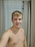 Девственнику нужна помощь опытных девушек – Фото 1